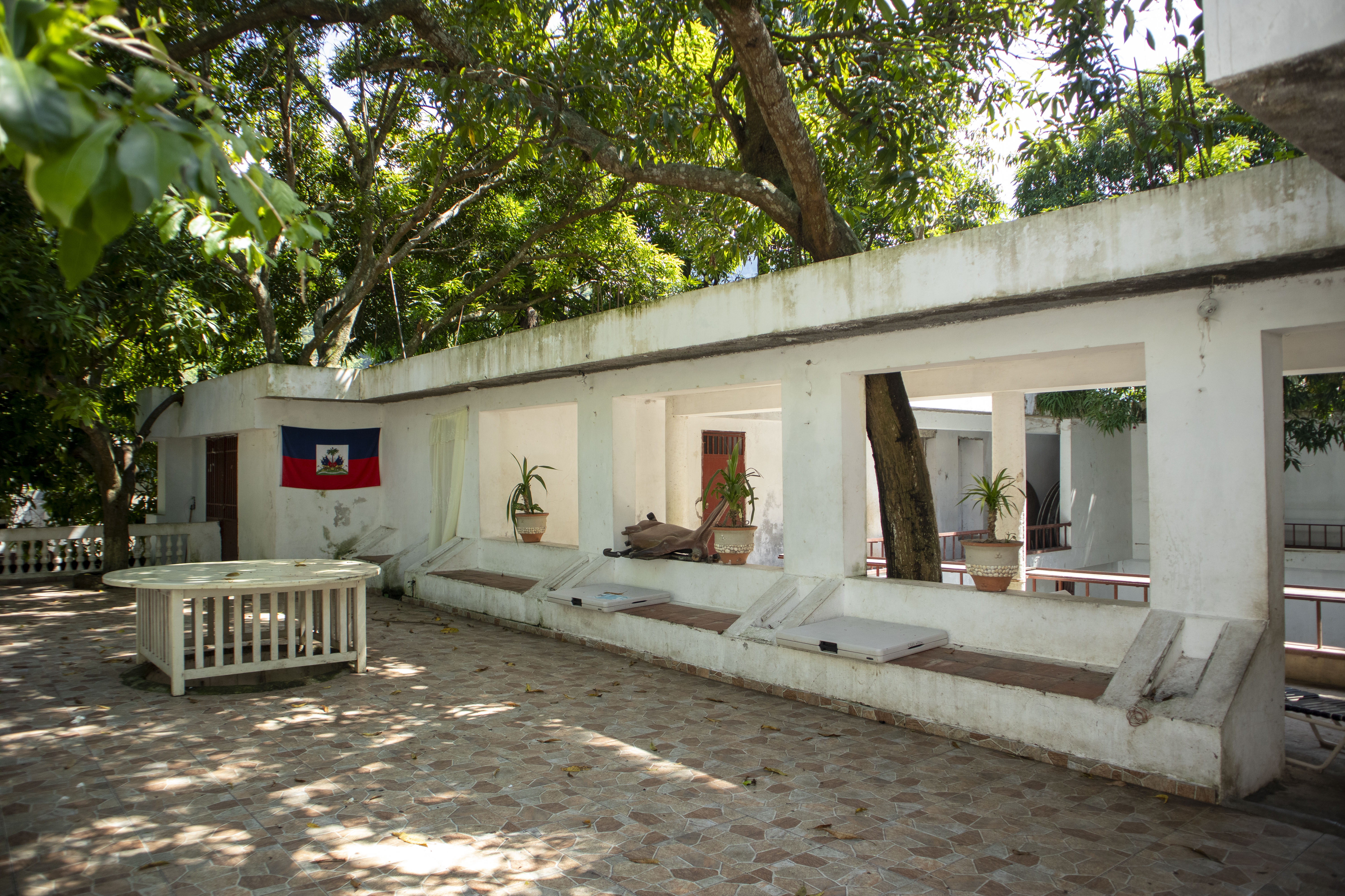 LAKOU LAKAY more photos